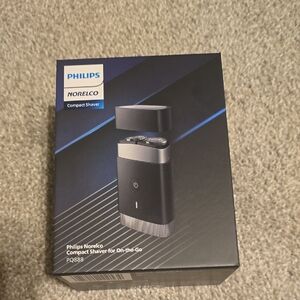 Black Compact Shaver